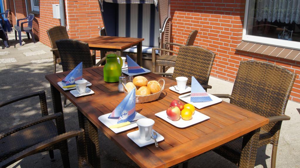Hotel Dorfkrug Buesum Kültér fotó